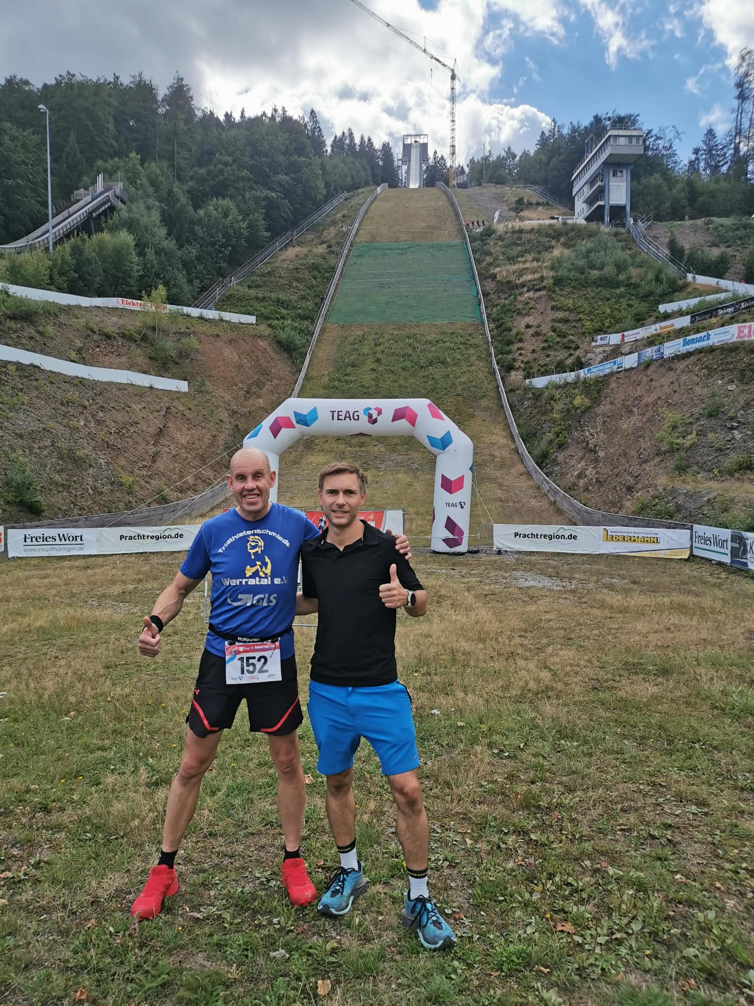 Maik Klotzbach am Fuß der Inselbergschanze in Brotterode